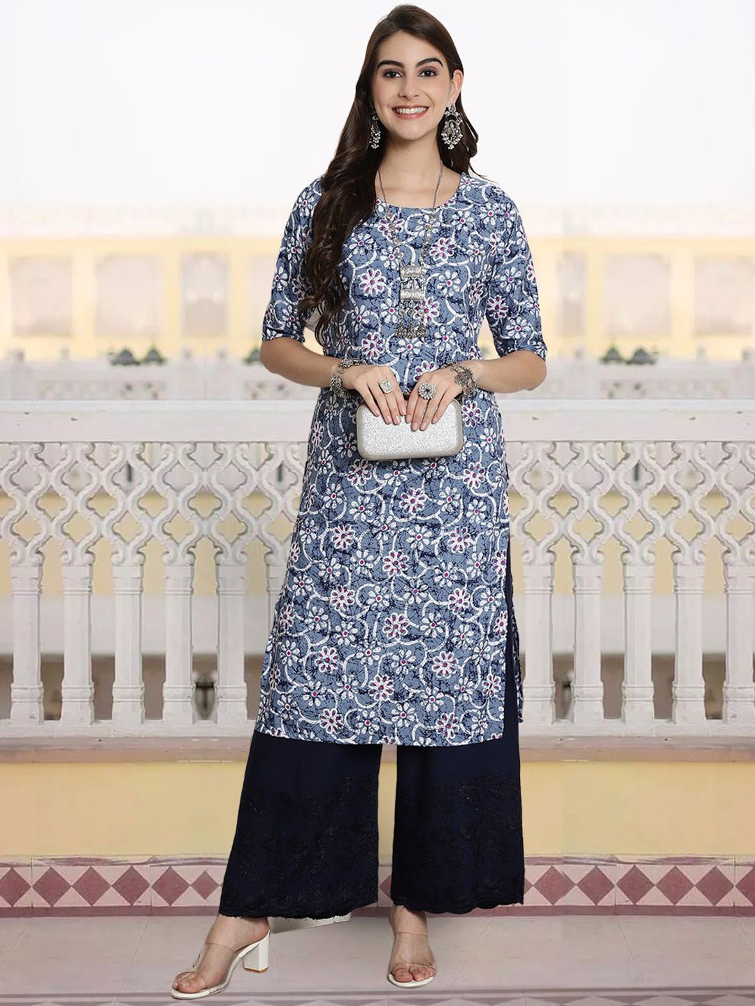 

7Threads Floral Printed Round Neck Straight Kurta, Blue