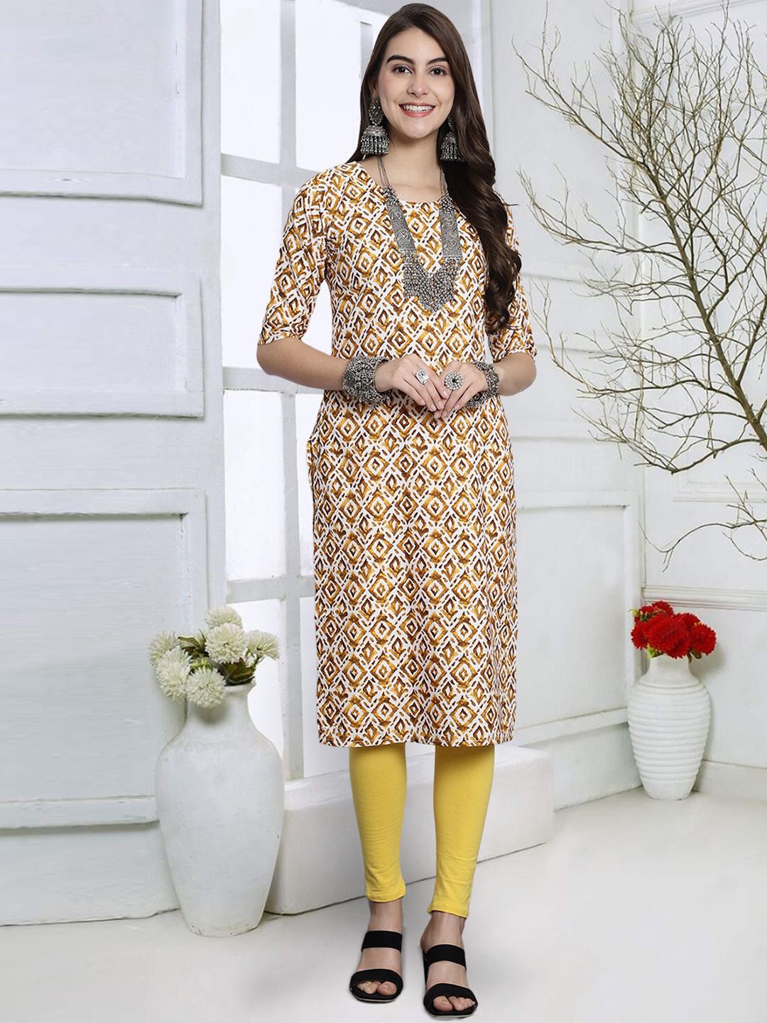 

7Threads Geometric Printed Round Neck Crepe Straight Kurta, Brown