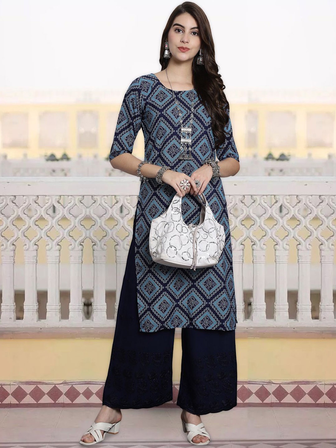 

7Threads Women Ethnic Motifs Printed Keyhole Neck Sequinned Floral Crepe Kurta, Multi