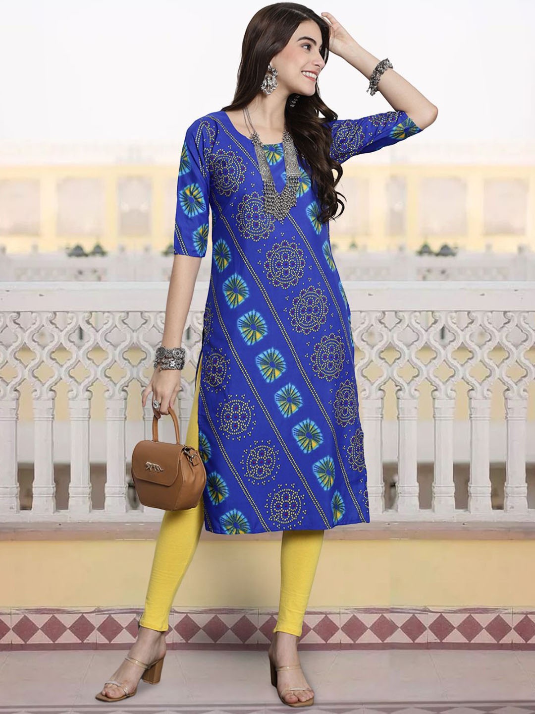 

7Threads Ethnic Motifs Printed Round Neck Crepe Straight Kurta, Blue