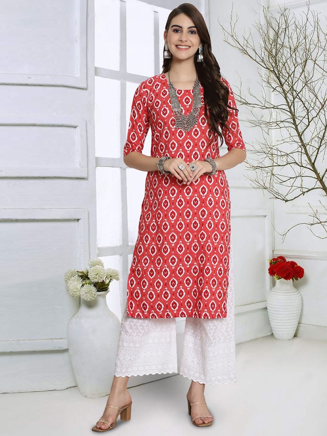 

7Threads Geometric Printed Round Neck Crepe Straight Kurta, Red