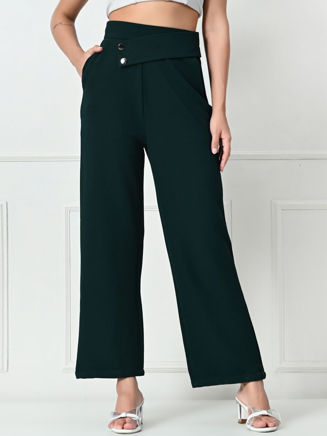 

Gladly Women Relaxed Trousers, Green
