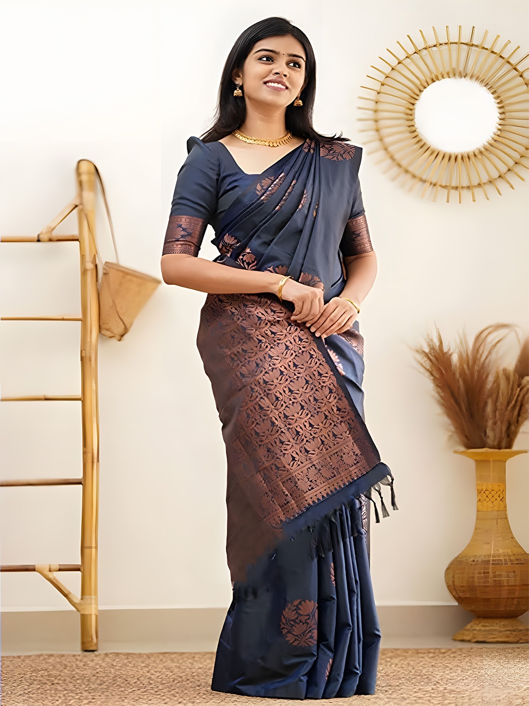 

Anouk Woven Design Zari Kanjeevaram Saree, Navy blue