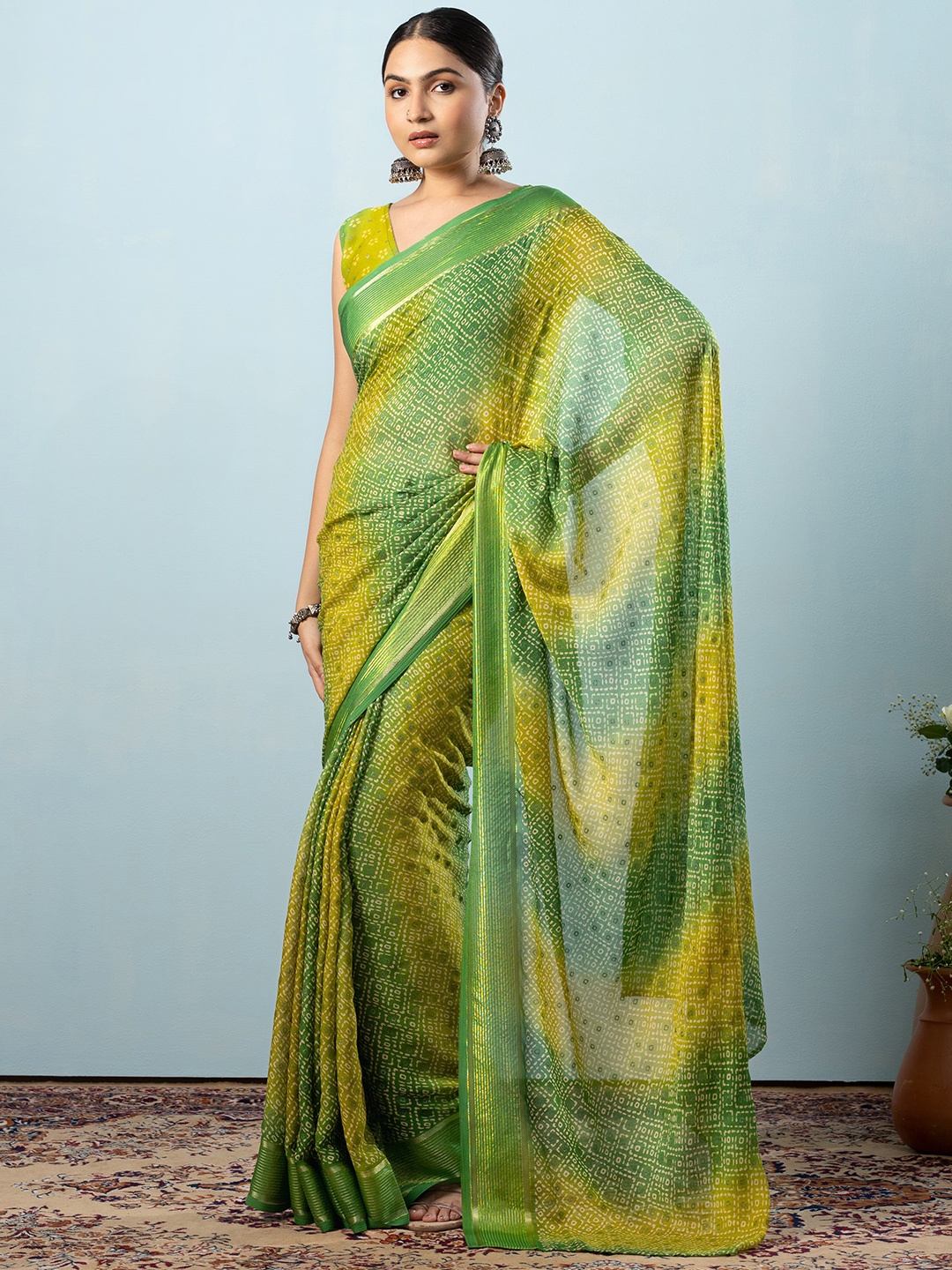 

RACHNA Bandhani Printed Saree with Blouse Piece, Green