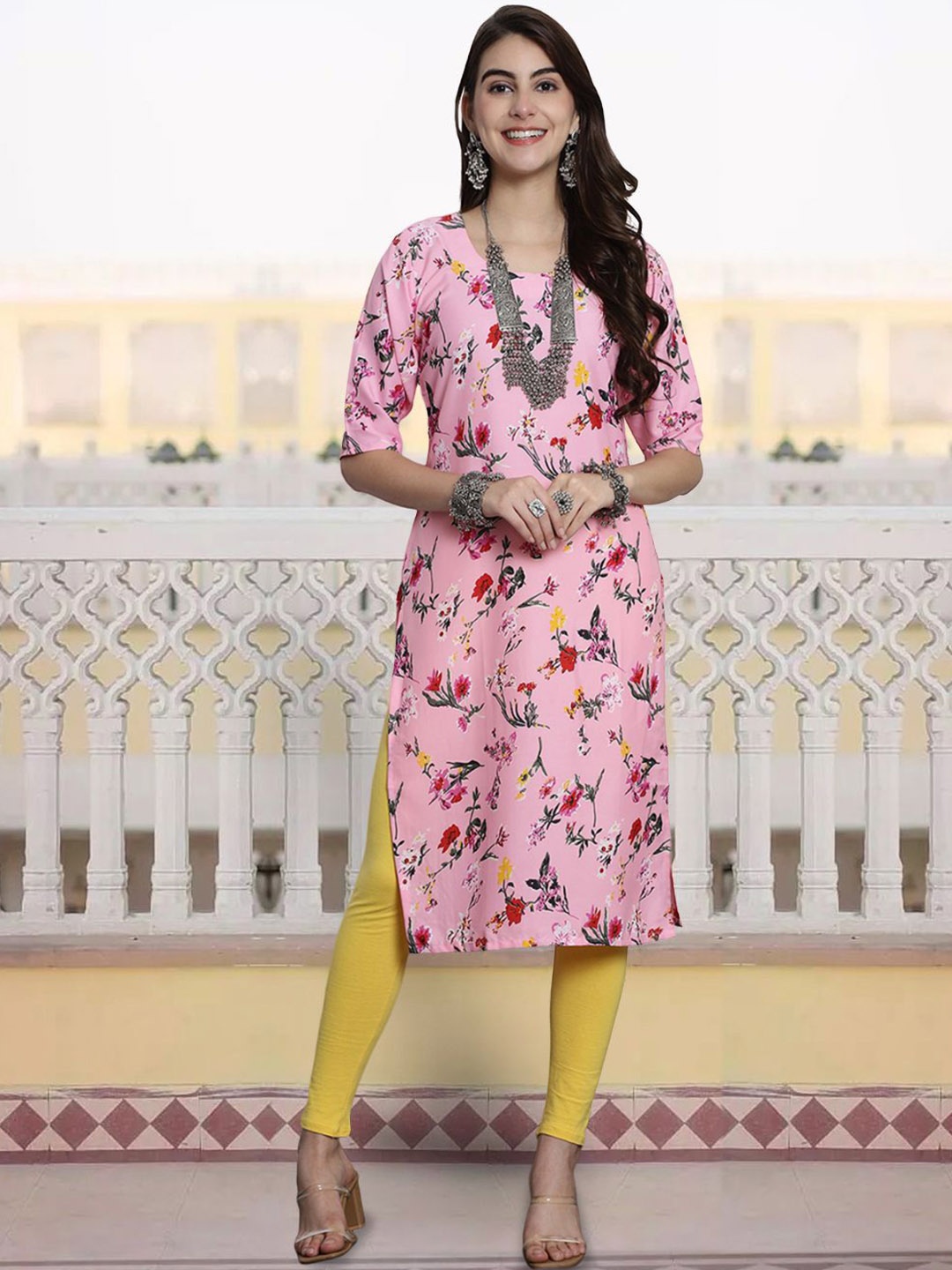 

7Threads Floral Printed Round Neck Straight Kurta, Pink