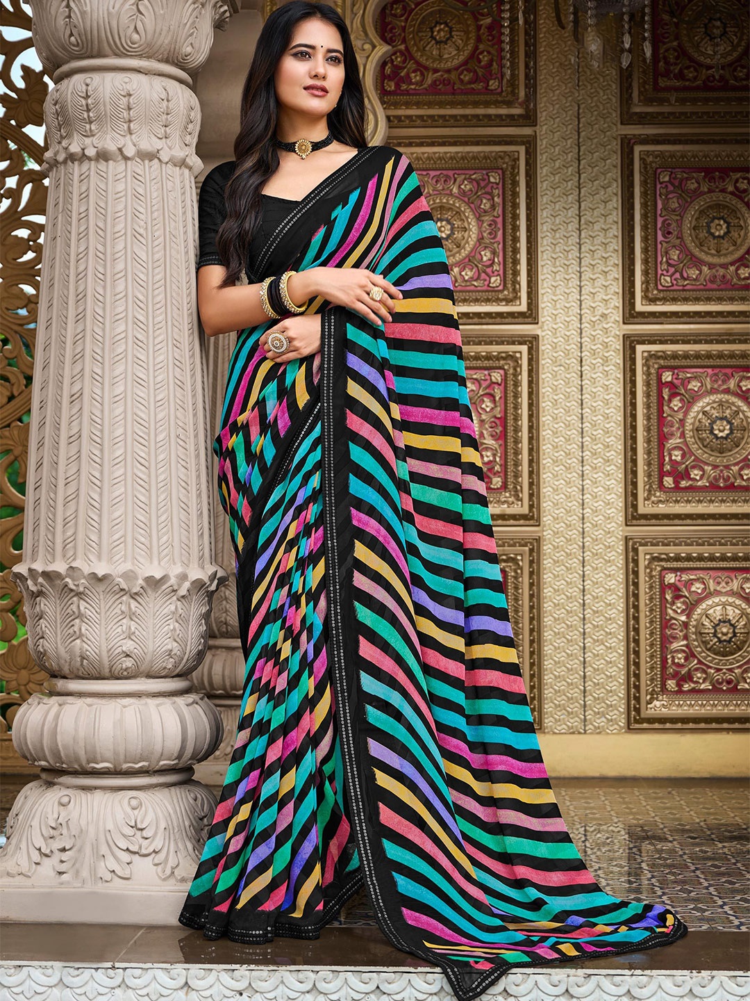 

Laxmipati women Striped Sequinned Saree with blouse, Black