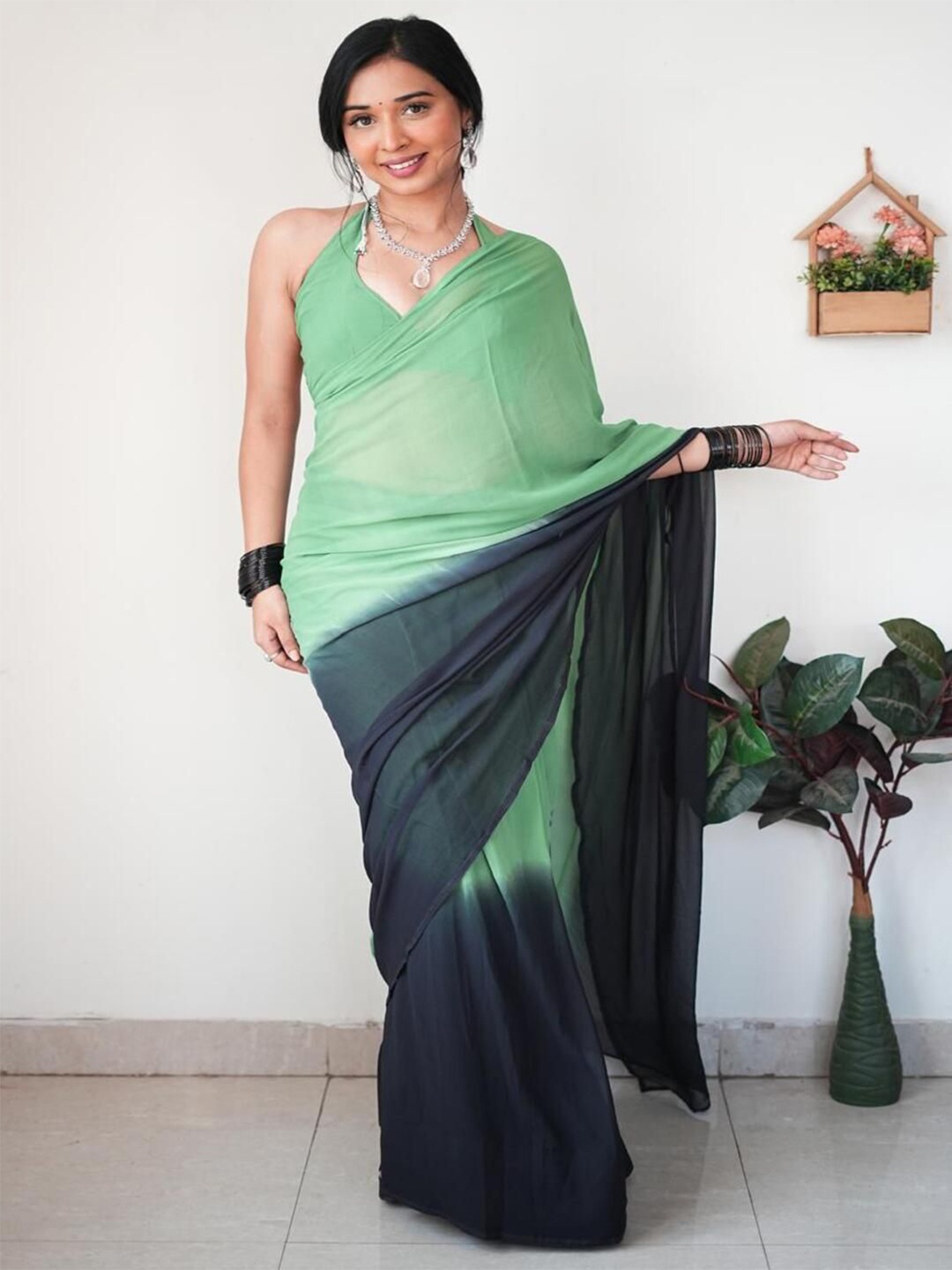 

Sitanjali Ombre Pure Georgette Saree, Green