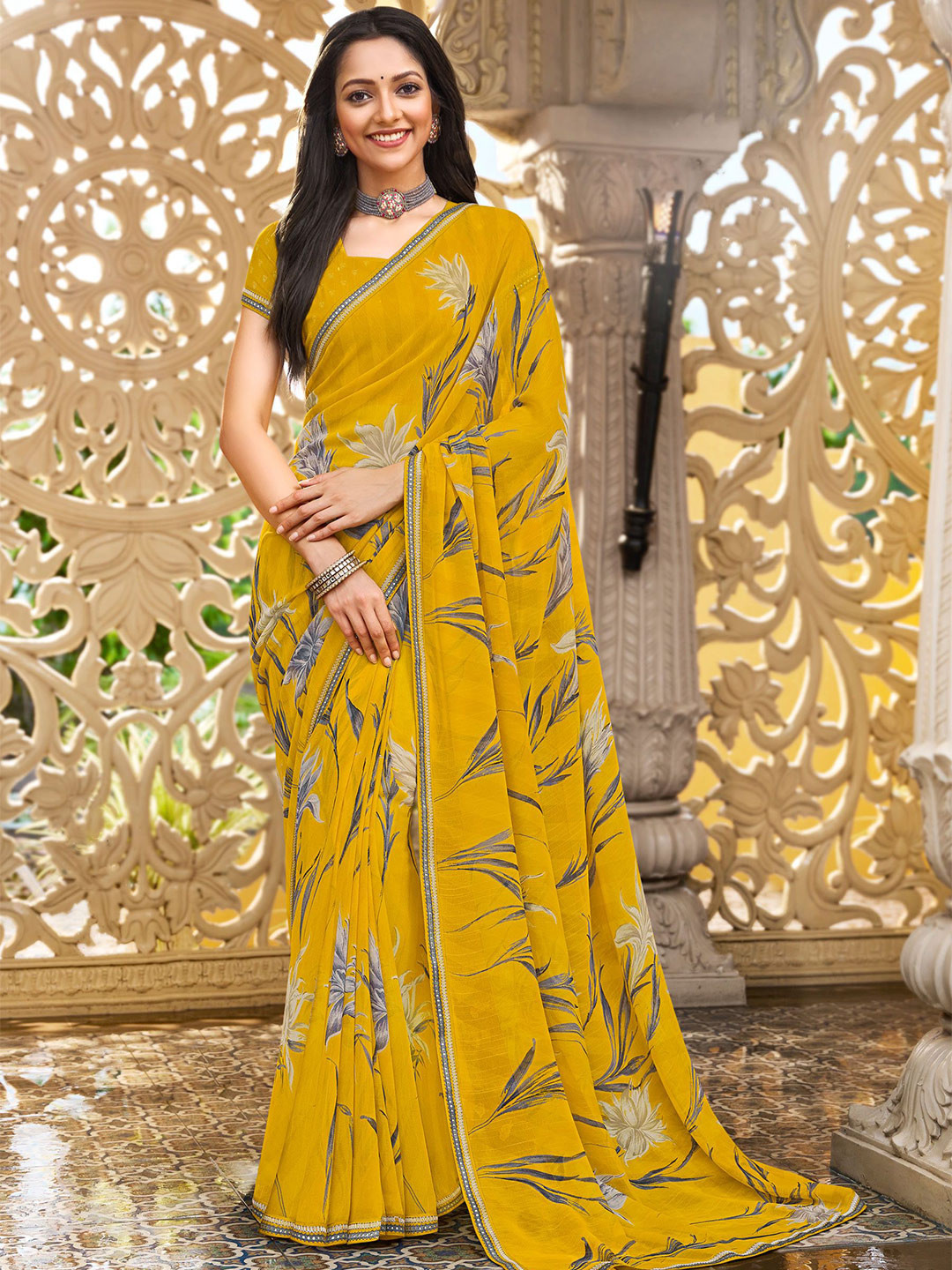 

Laxmipati Floral Printed Saree, Yellow