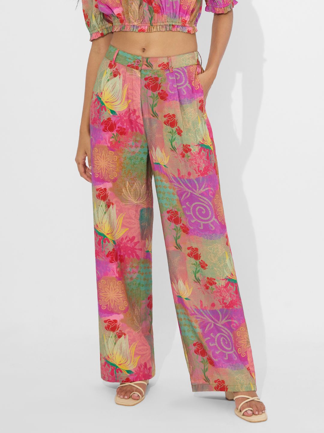 

The Souled Store Women Floral Printed Mid-Rise Trousers, Pink