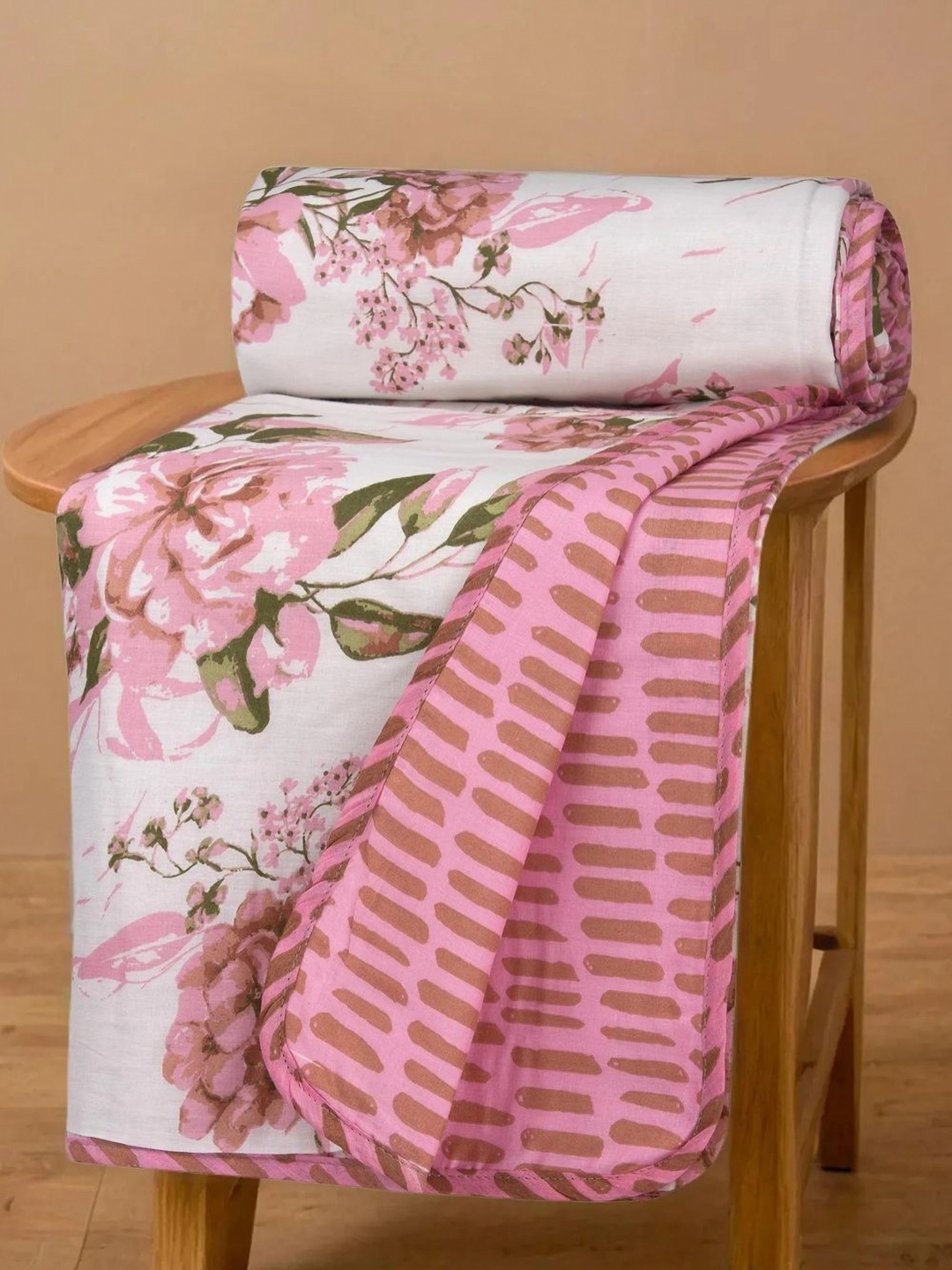 

Huesland Pink & White Floral Printed AC Room Pure Cotton Reversible Single Bed Dohar
