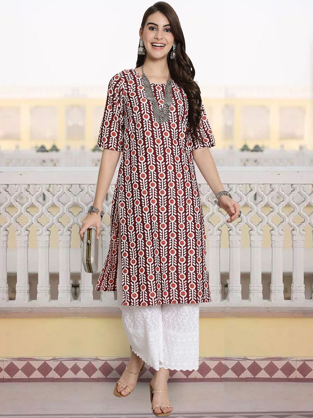 

7Threads Geometric Printed Round Neck Straight Kurta, Maroon