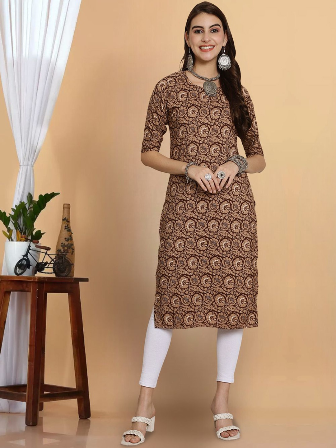 

7Threads Floral Printed Round Neck Straight Kurta, Brown