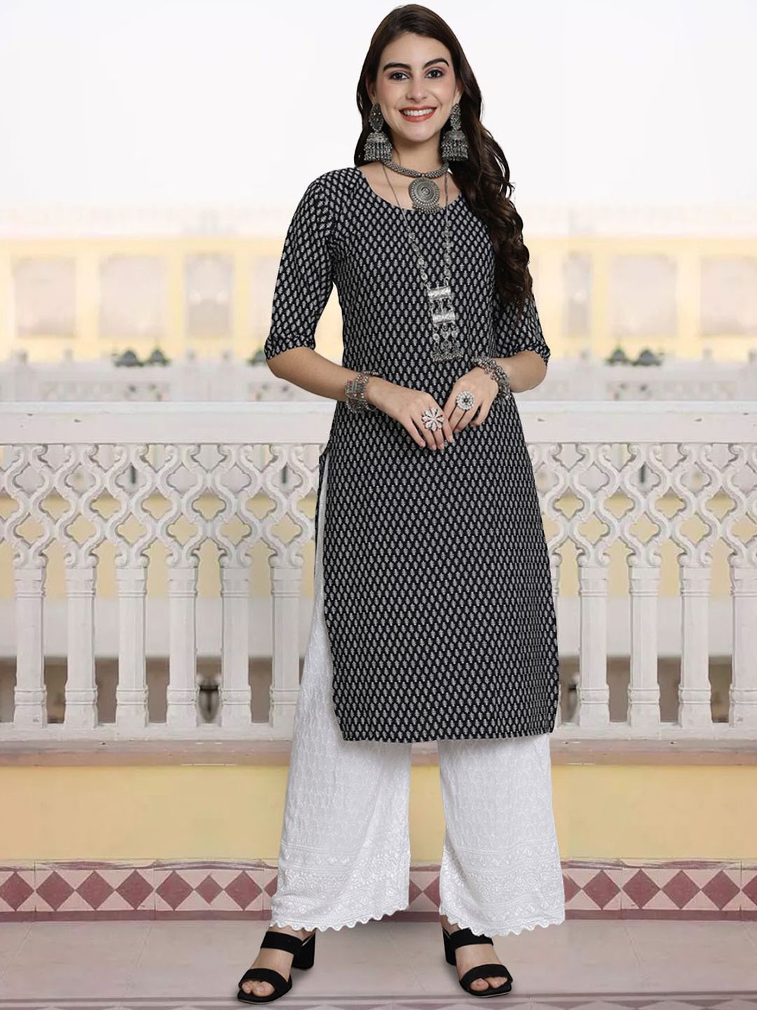 

7Threads Floral Printed Round Neck Straight Kurta, Black
