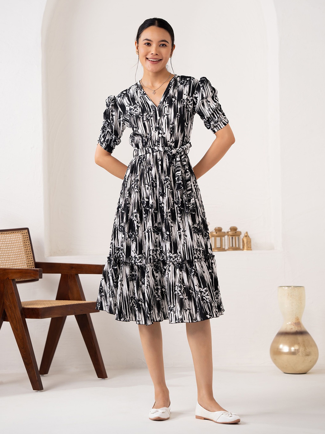 

DressBerry Print Crepe Fit & Flare Midi Dress, Black