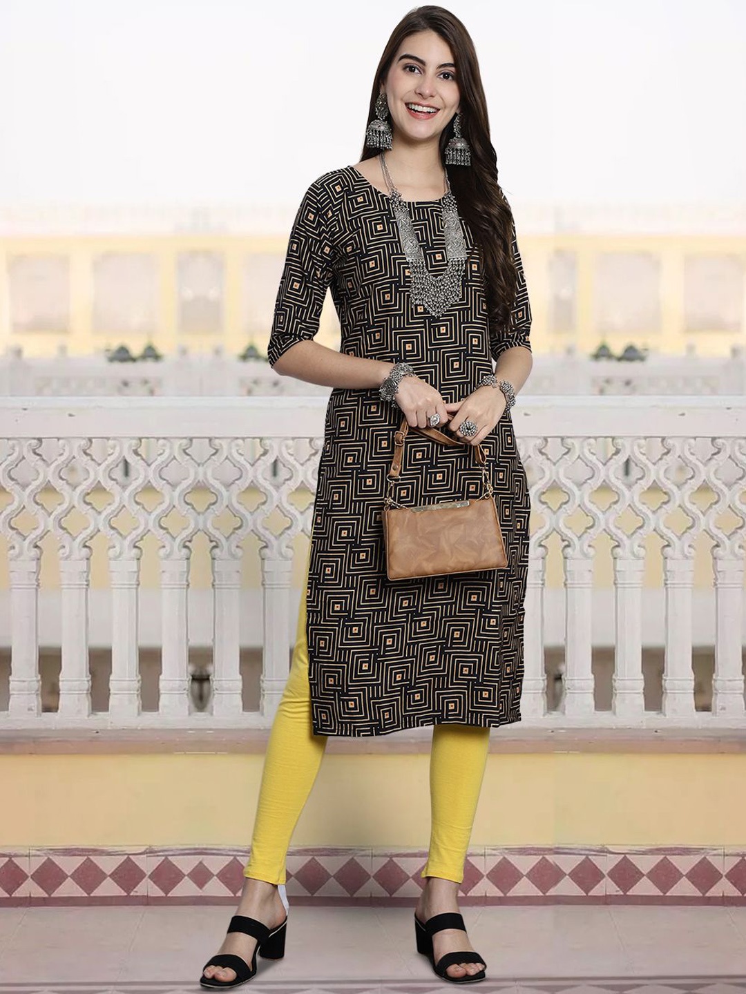 

7Threads Geometric Printed Round Neck Straight Kurta, Black