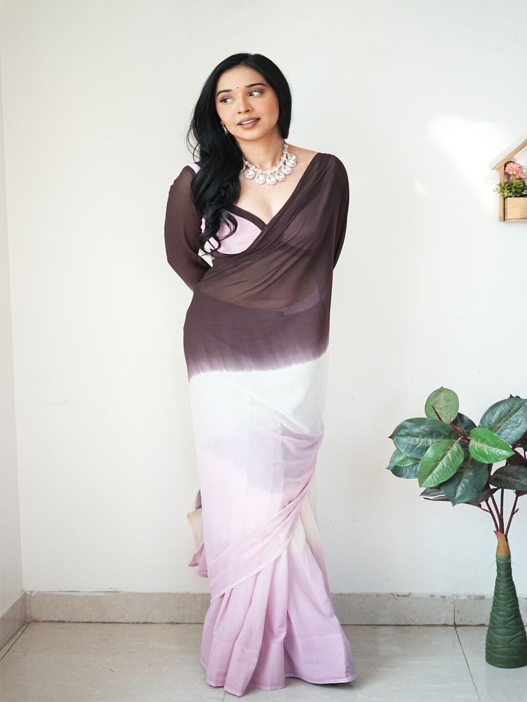 

Sitanjali Ombre Pure Georgette Saree, Brown
