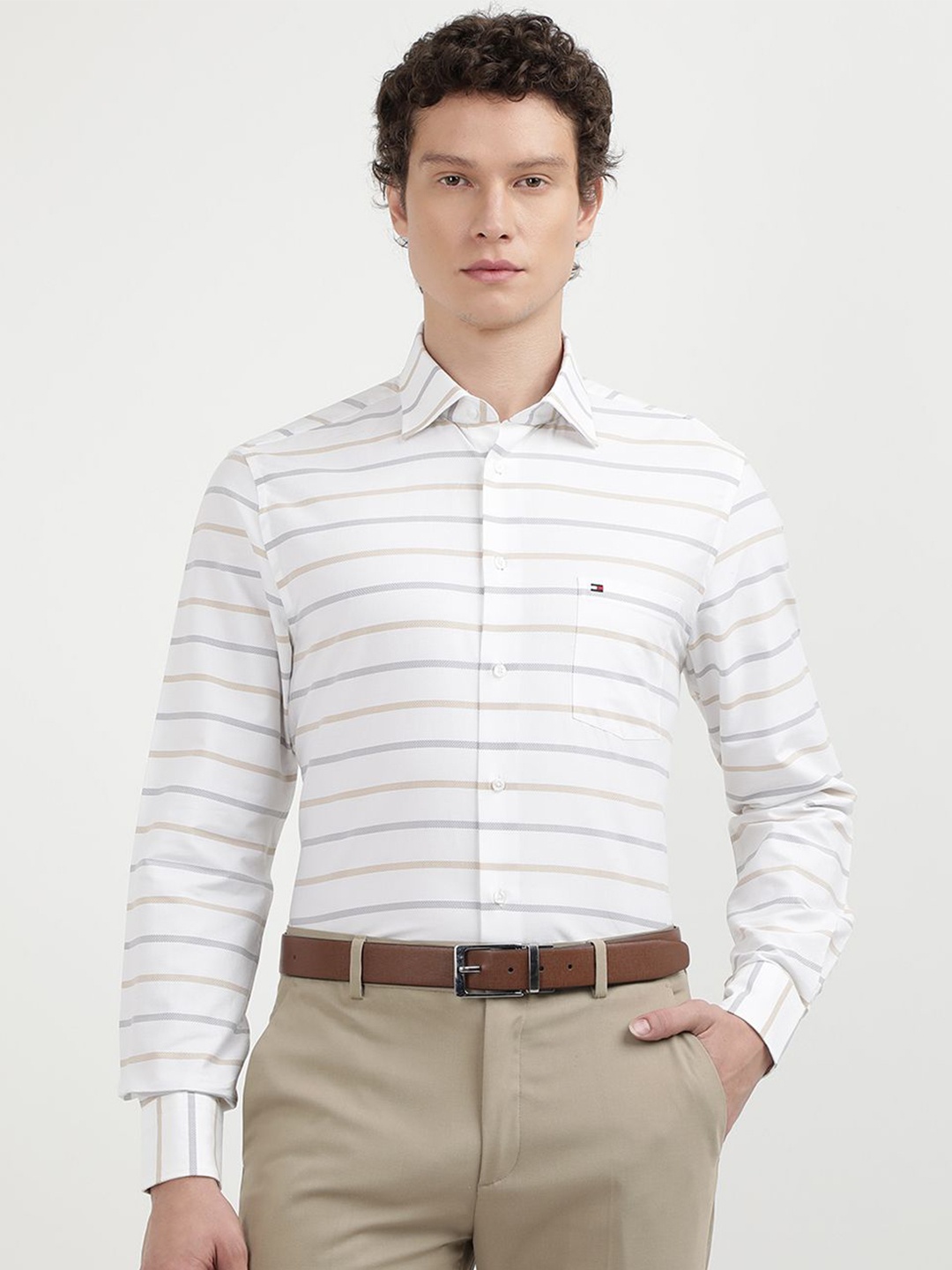 

Tommy Hilfiger Men Spread Collar Striped Cotton Casual Shirt, White