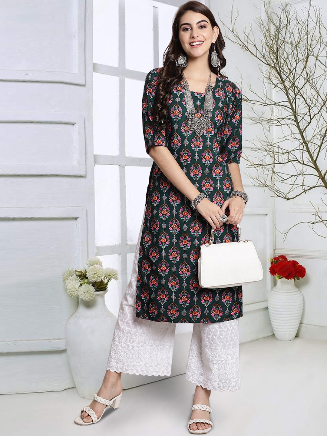 

7Threads Women Geometric Printed Thread Work Floral Crepe Kurta, Multi