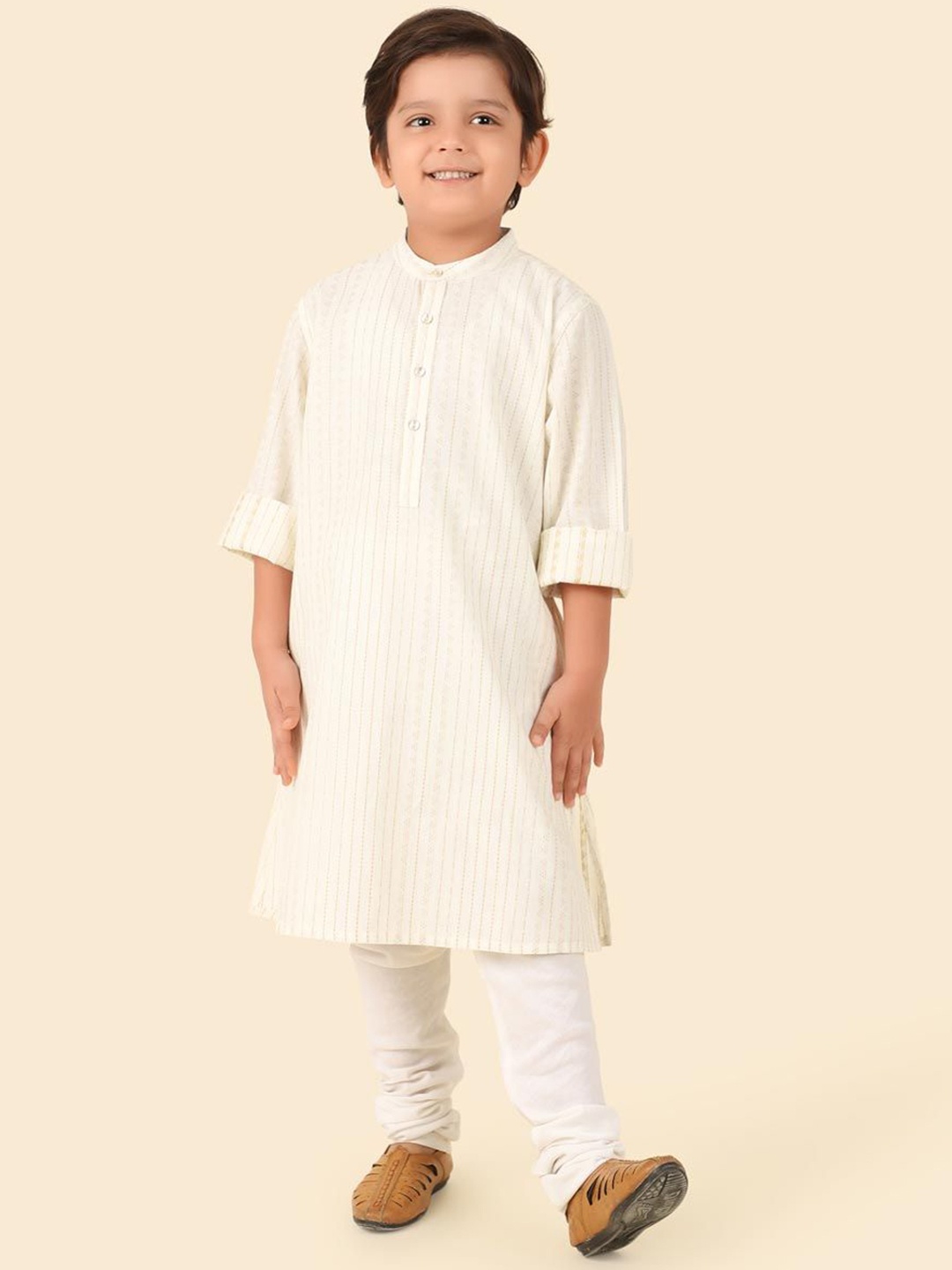 

Fabindia Boys Geometric Embroidered Thread Work Mandarin Collar Cotton Straight Kurta, White