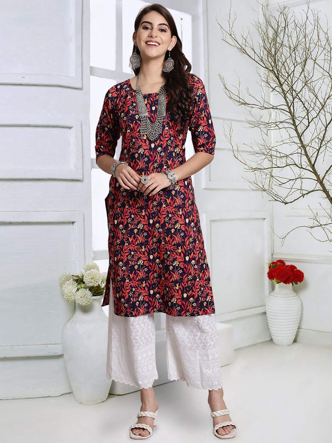 

7Threads Women Geometric Colourblocked Mirror Work Floral Crepe Kurta, Multi