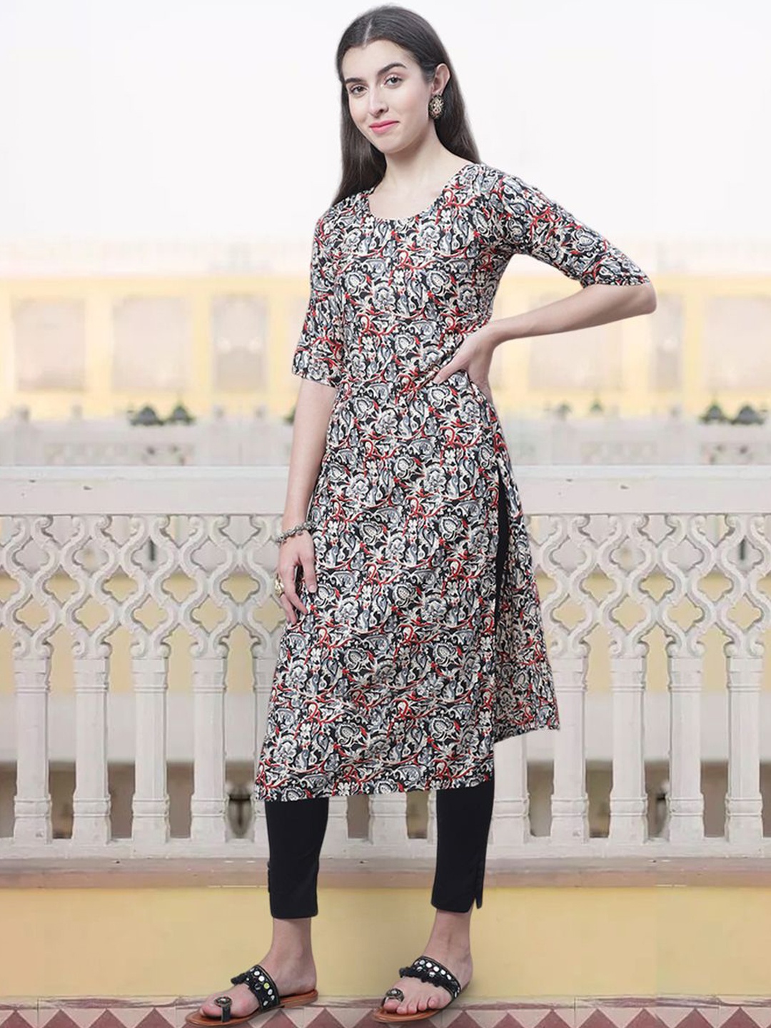 

7Threads Floral Printed Straight Crepe Kurta, Black