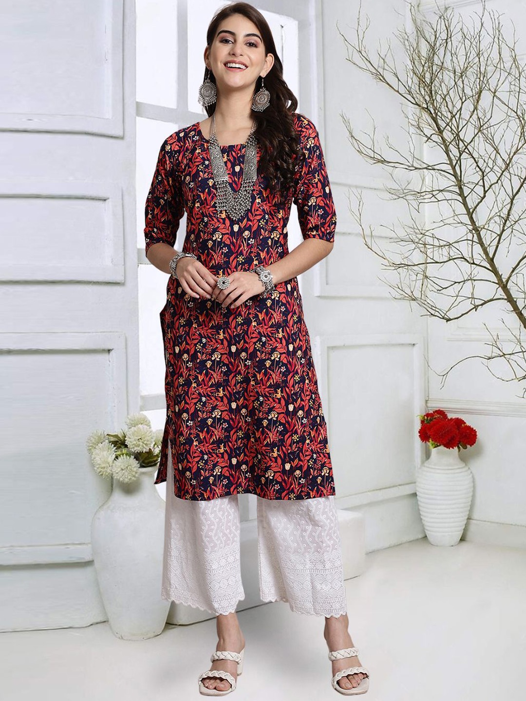 

7Threads Floral Printed Straight Kurta, Navy blue