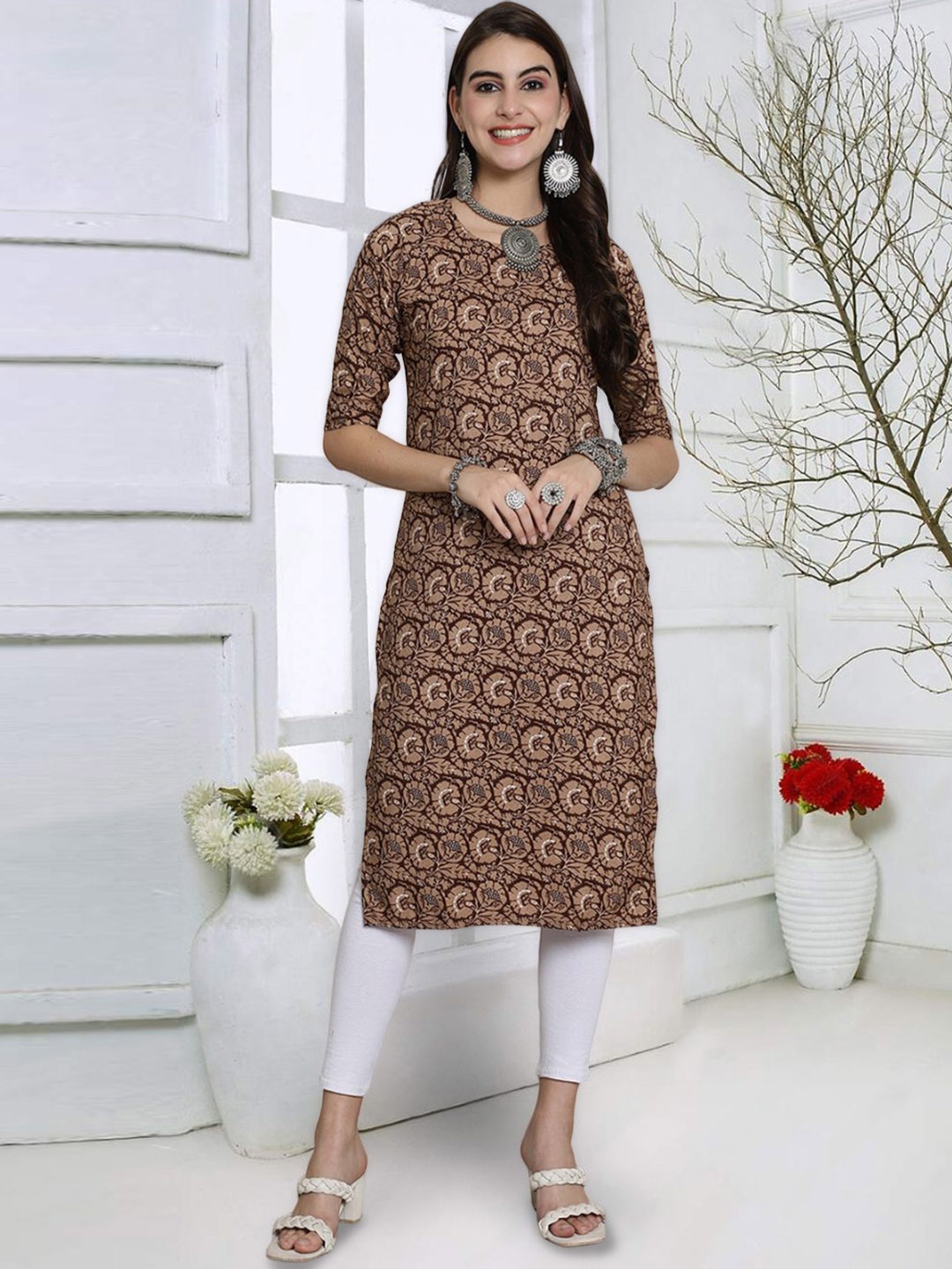 

7Threads Women Embroidered Mirror Work Floral Crepe Kurta, Multi