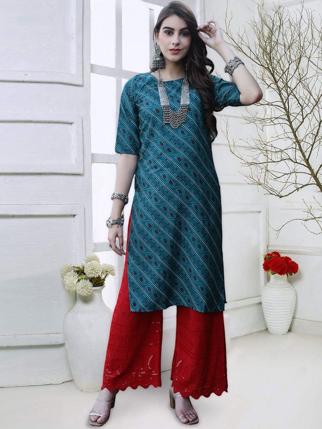 

7Threads Women Keyhole Neck Mirror Work Floral Crepe Kurta, Multi