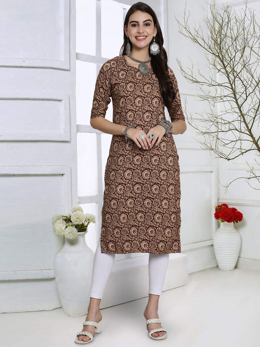 

7Threads Floral Printed Straight Kurta, Maroon