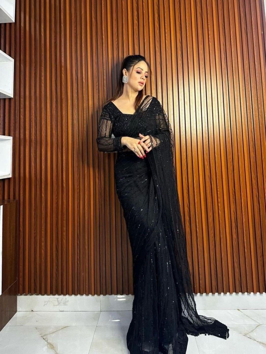 

Sitanjali Striped Sequinned Mysore Silk Saree, Black