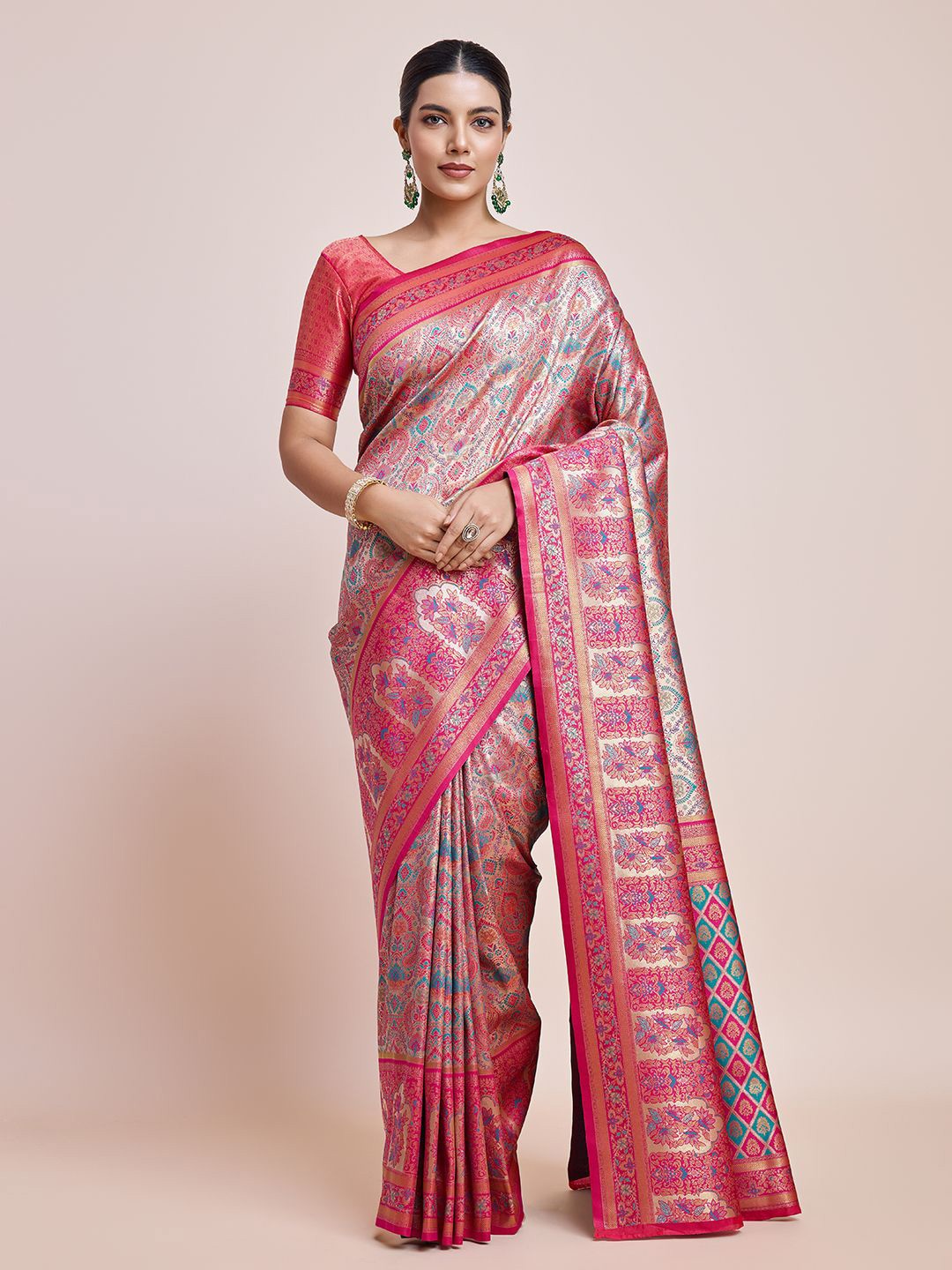 

MONJOLIKA FASHION Ethnic Motifs Zari Dharmavaram Saree, Fuchsia