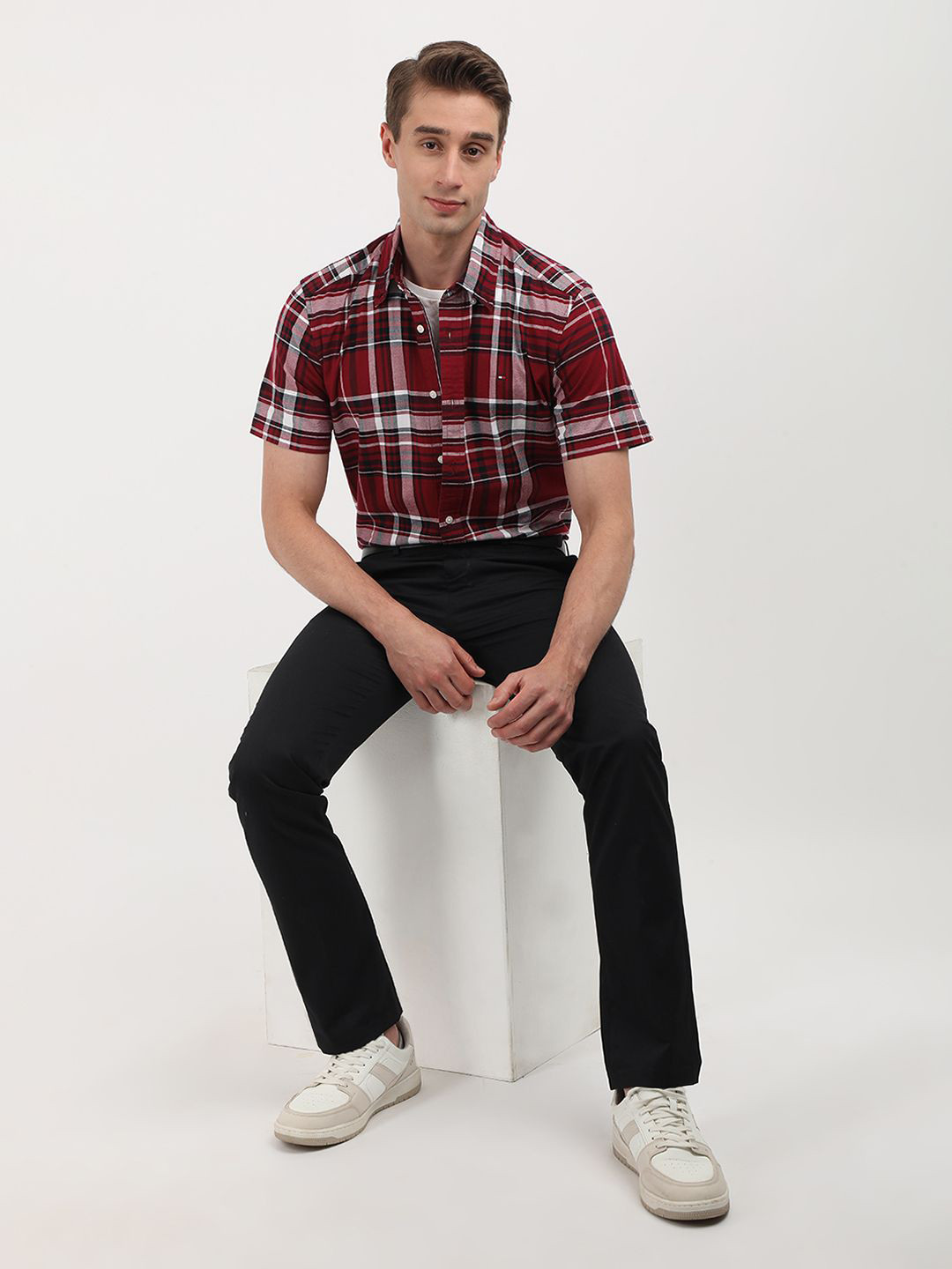 

Tommy Hilfiger Men Tartan Checks Opaque Checked Casual Shirt, Red