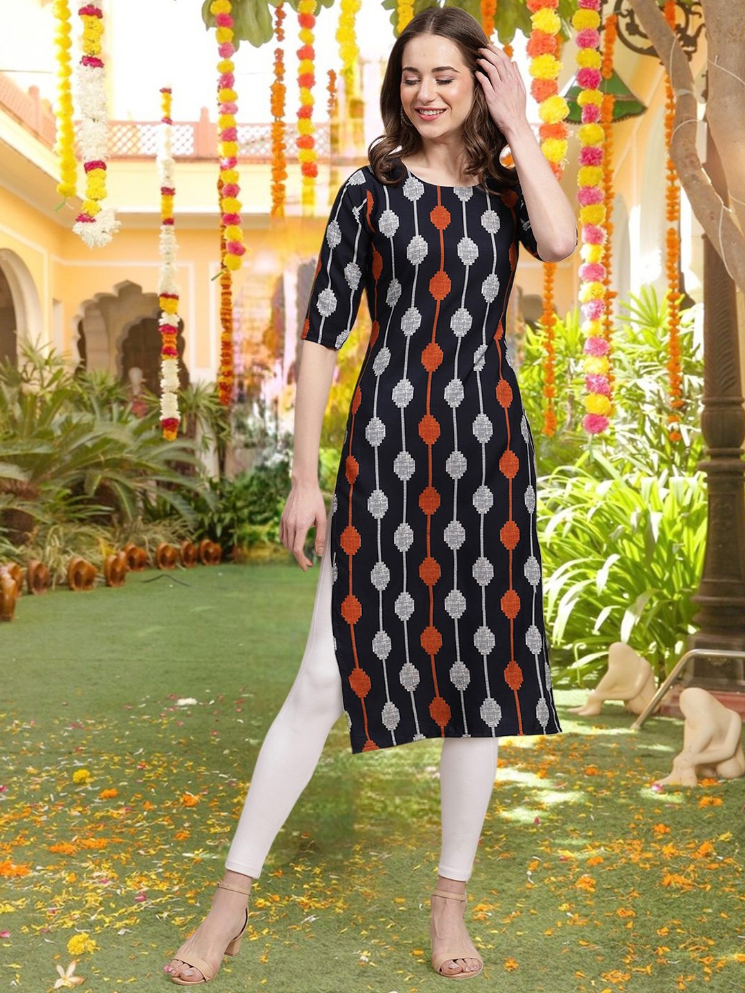 

7Threads Geometric Printed Round Neck Three-Quarter Sleeves Straight Kurta, Black
