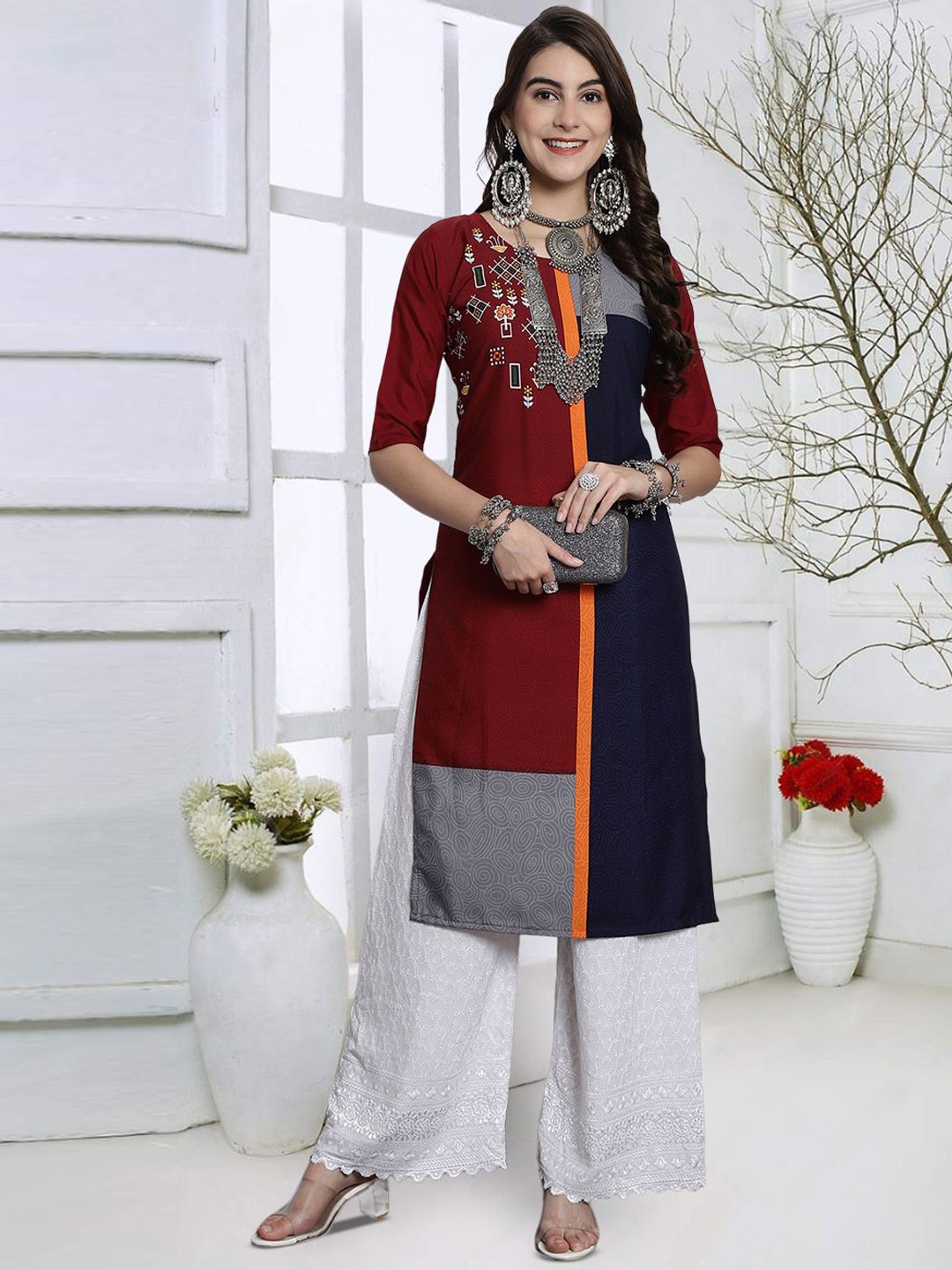 

7Threads Geometric Printed Round Neck Straight Kurta, Maroon