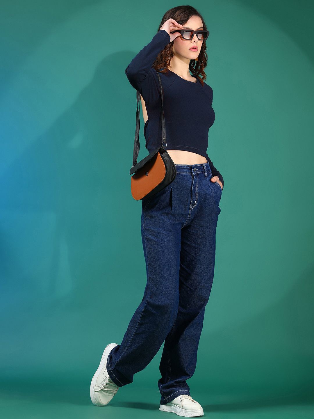 

Kotty Women Solid Round Neck Top, Navy blue