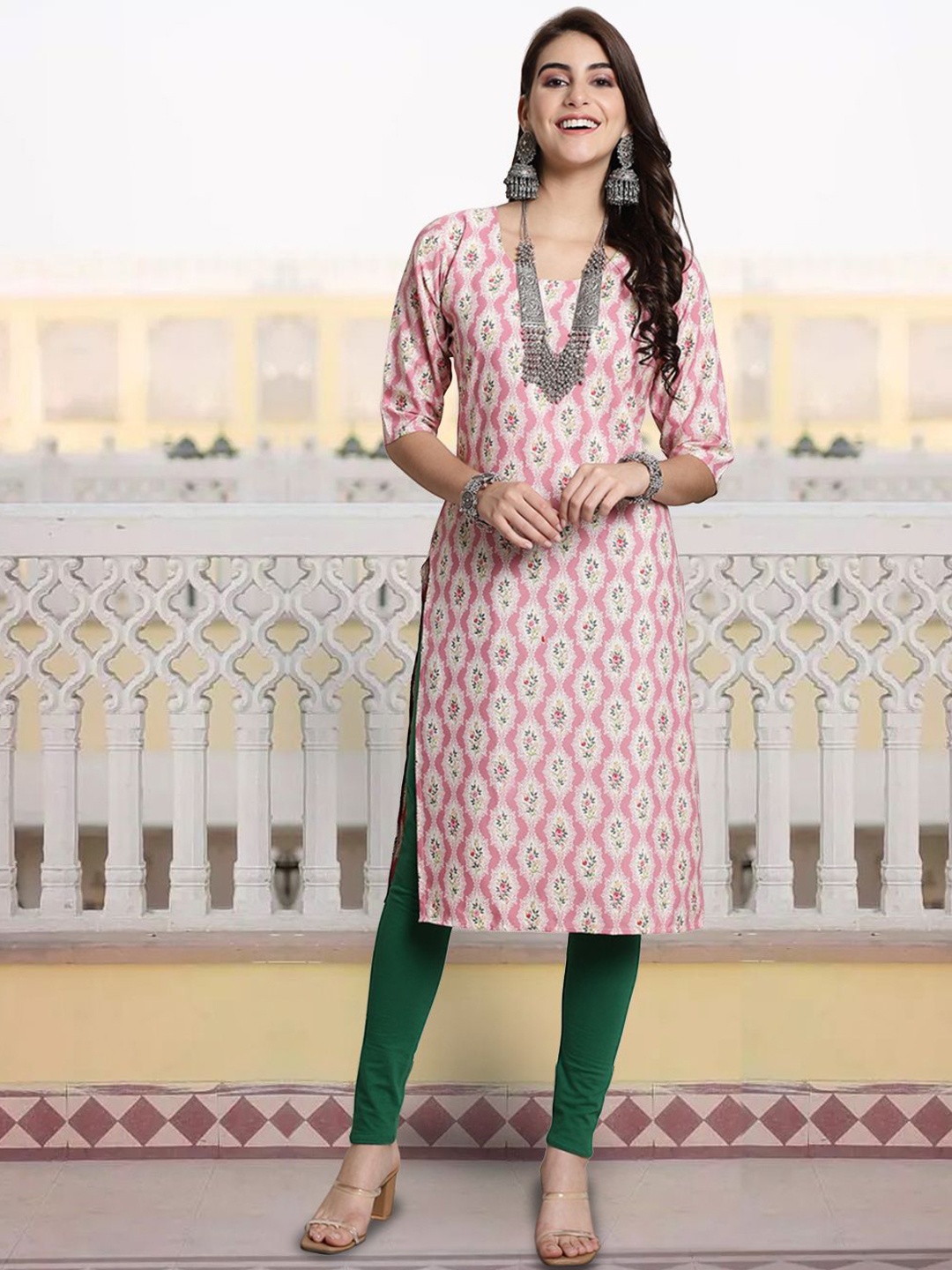 

7Threads Floral Printed Straight Kurta, Pink
