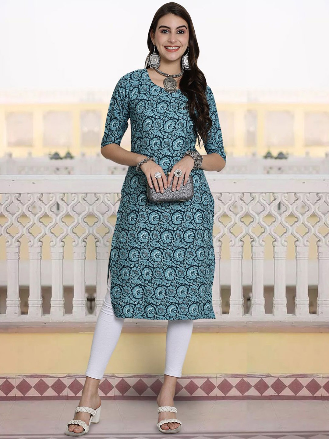 

7Threads Floral Printed Round Neck Straight Kurta, Blue