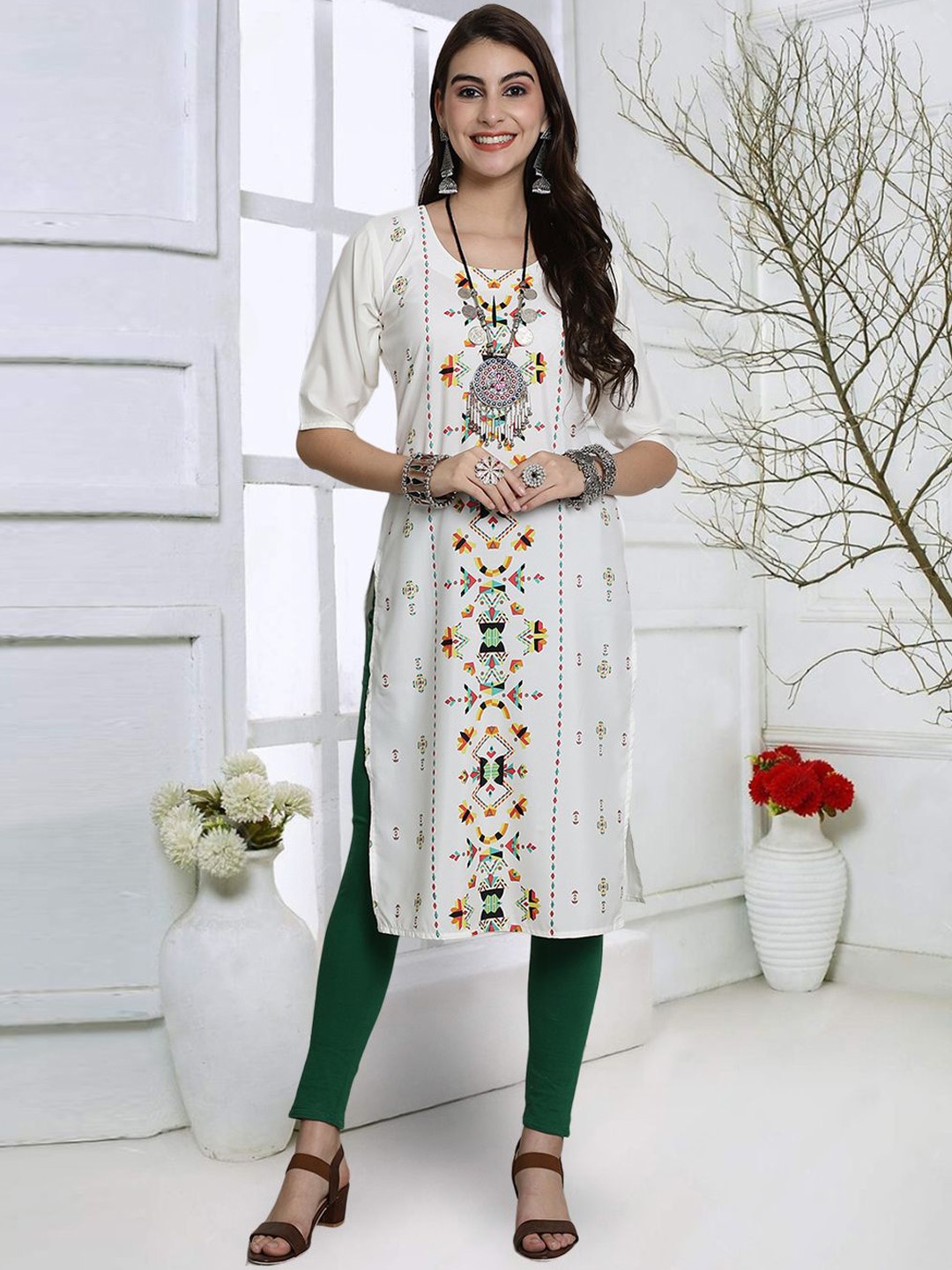 

7Threads Geometric Printed Round Neck Crepe Straight Kurta, White