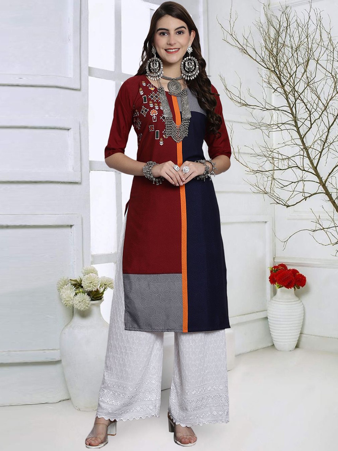 

7Threads Colourblocked Round Neck Straight Kurta, Red