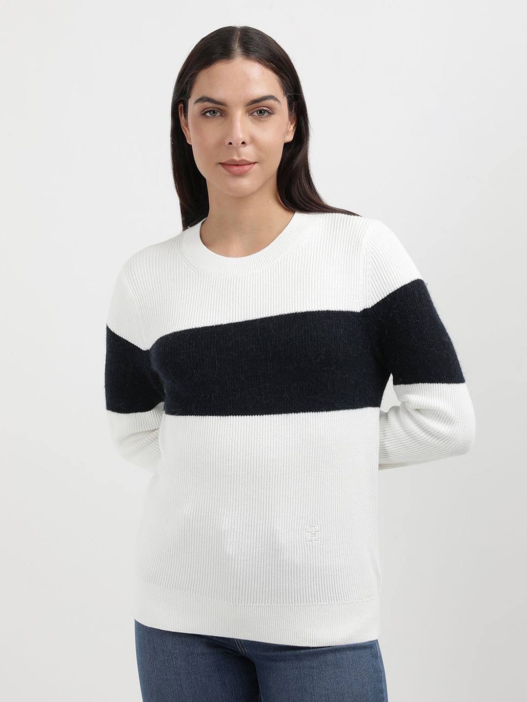 

Tommy Hilfiger Women Colourblocked Pullover, White