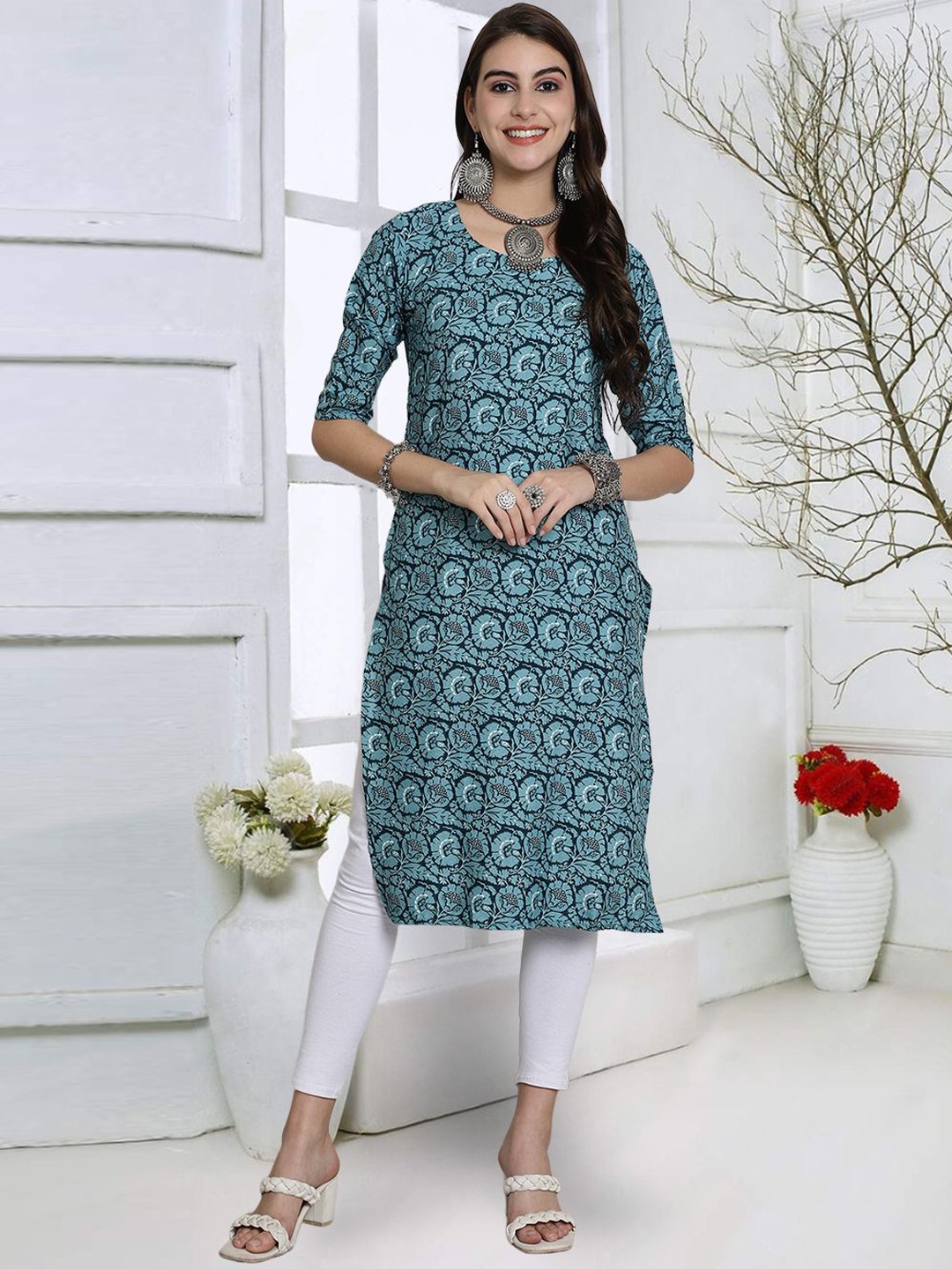 

7Threads Floral Printed Round Straight Crepe Kurta, Blue