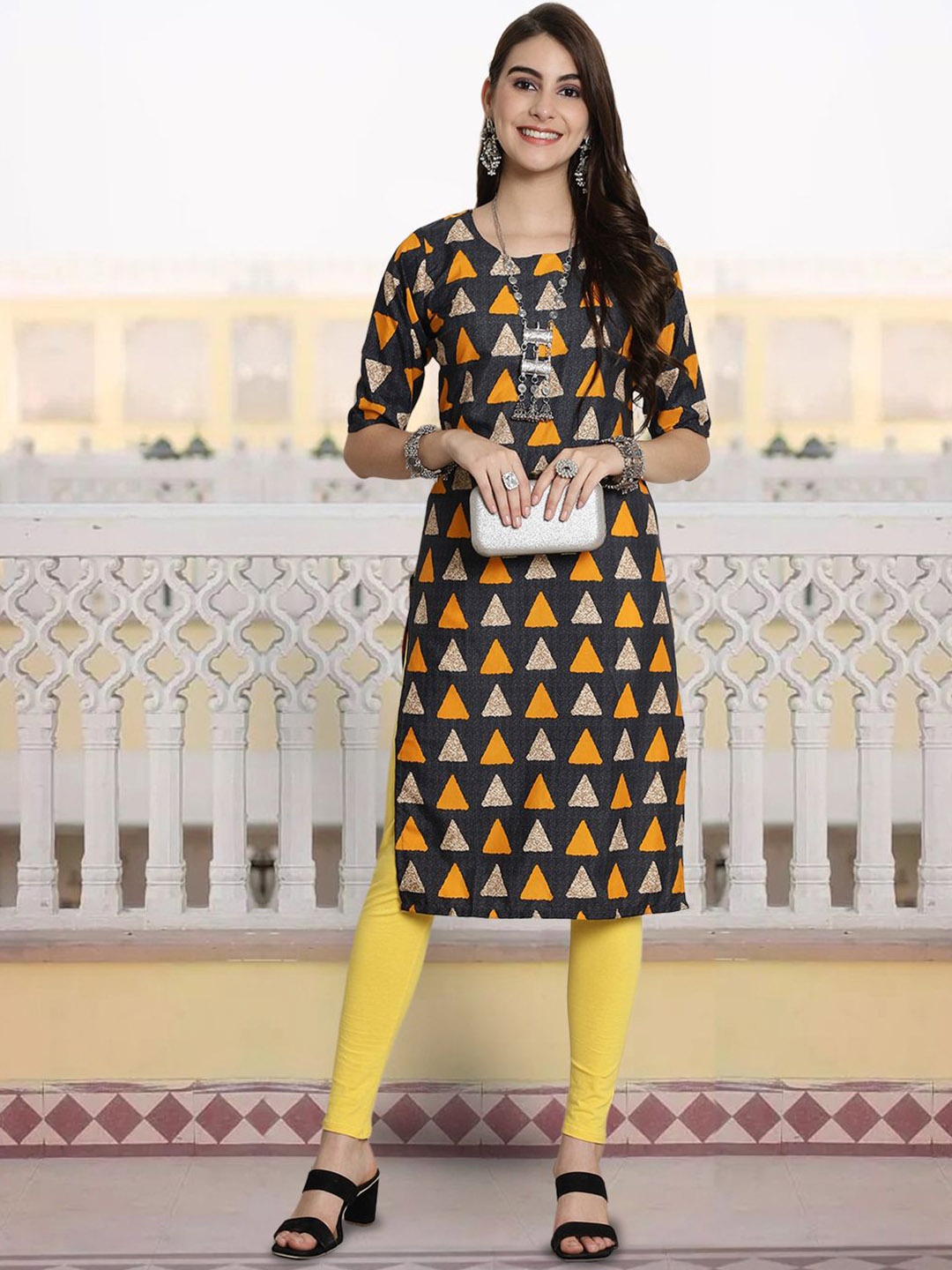 

7Threads Geometric Printed Straight Kurta, Black