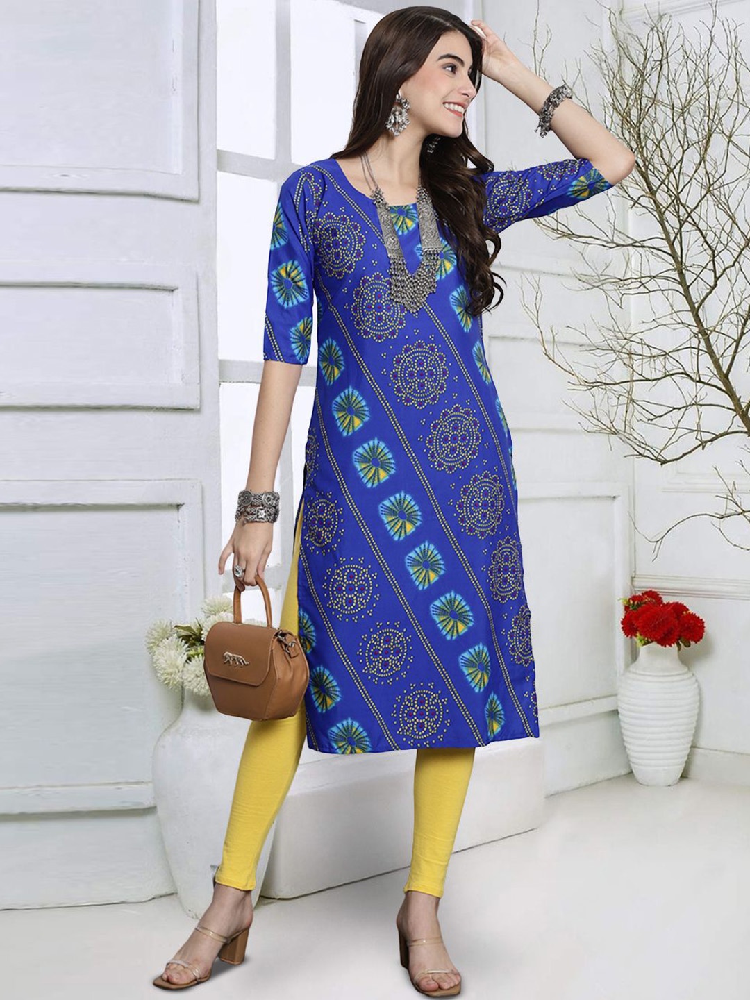 

7Threads Bandhani Printed Round Neck Straight Kurta, Blue