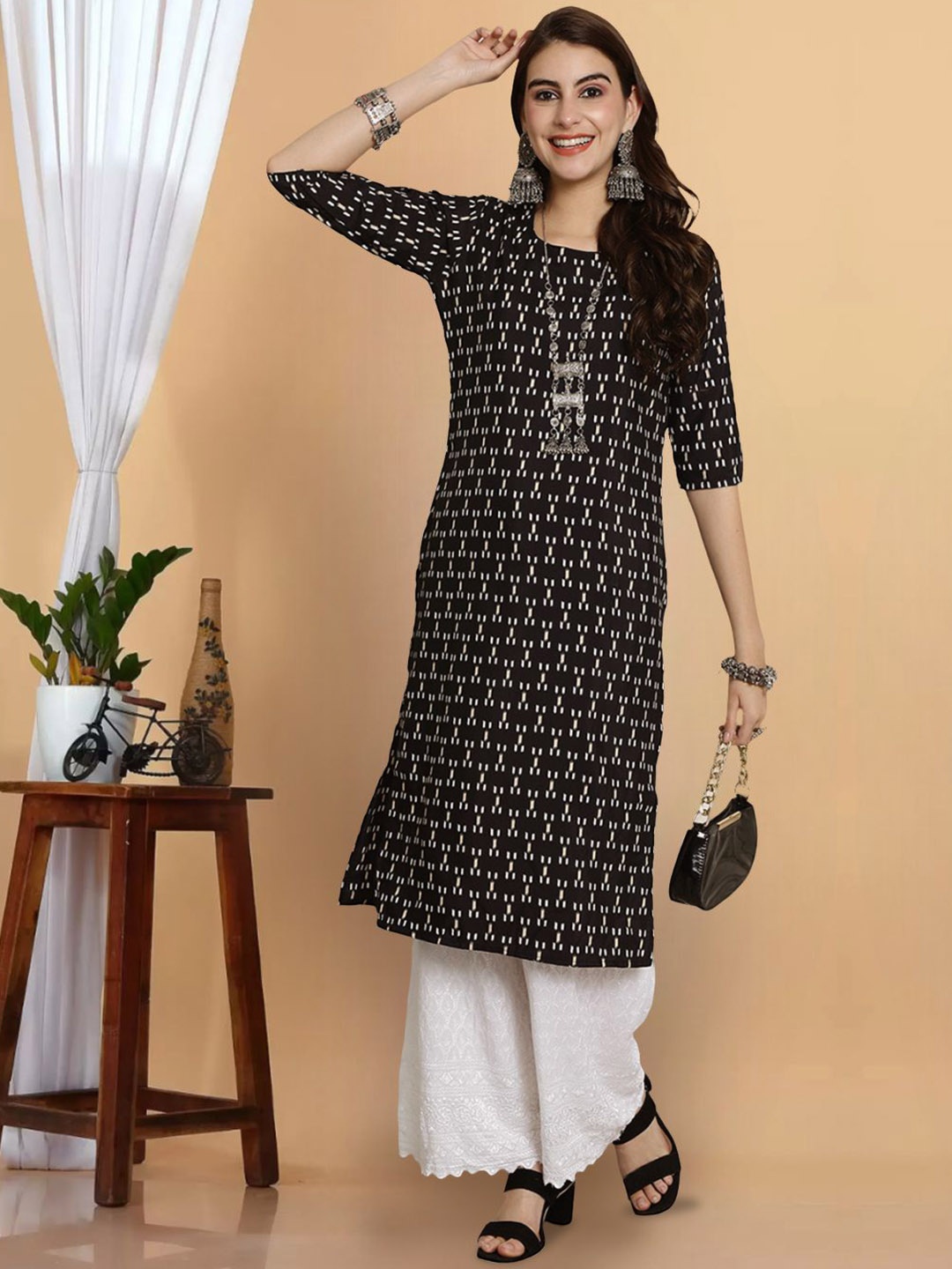 

7Threads Women Geometric Flared Sleeves Thread Work Floral Crepe Kurta, Multi