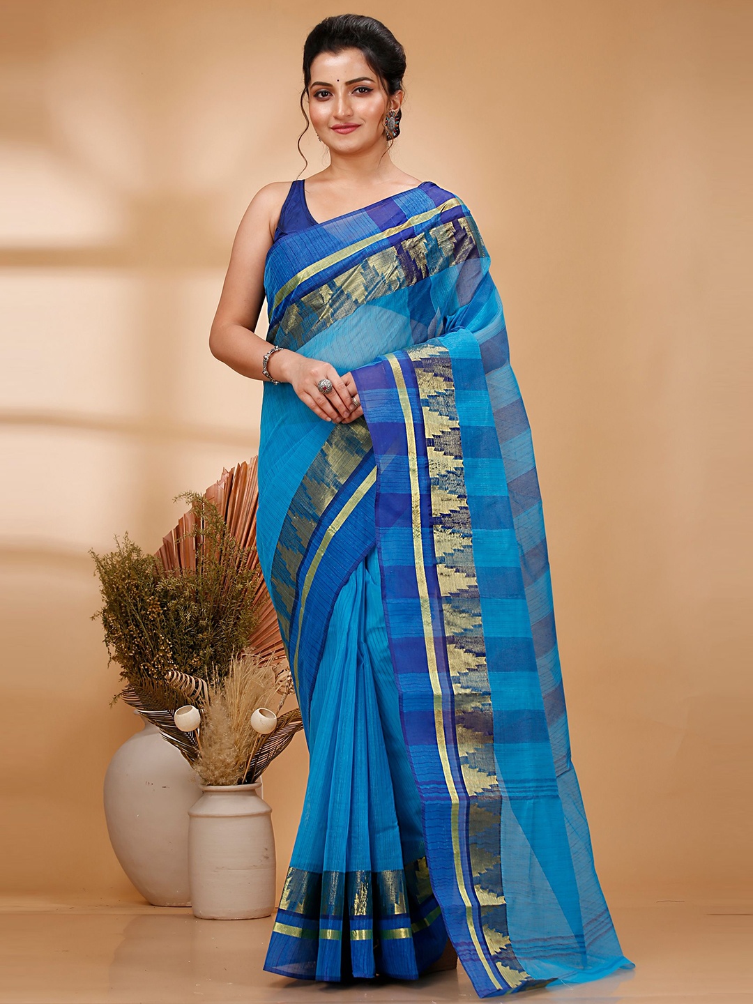 

DipDiya Woven Design Zari Pure Cotton Taant Saree, Sea green