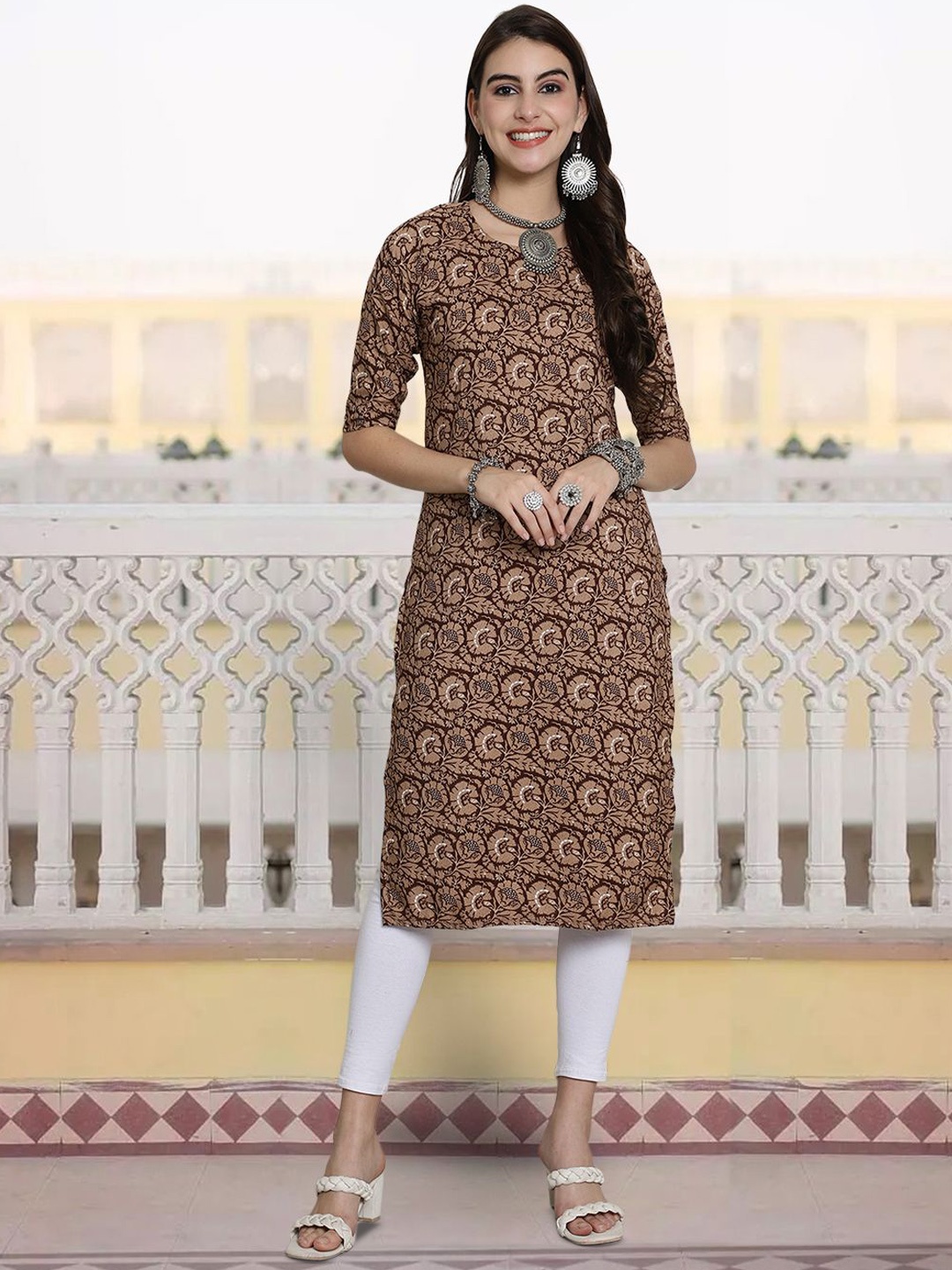

7Threads Ethnic Motifs Printed Round Neck Crepe Straight Kurta, Maroon