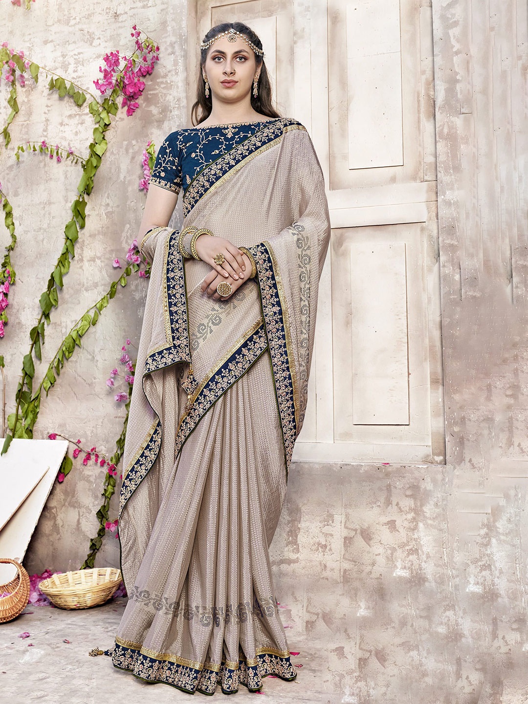 

NIRMAL CREATION Ethnic Motifs Sequinned Pure Silk Saree, Grey