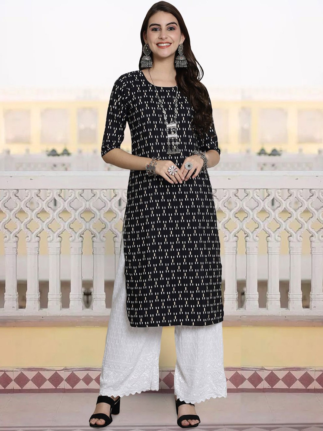 

7Threads Geometric Printed Round Neck Crepe Straight Kurta, Black