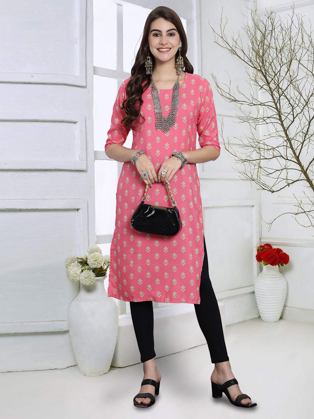 

7Threads Geometric Printed Straight Kurta, Pink