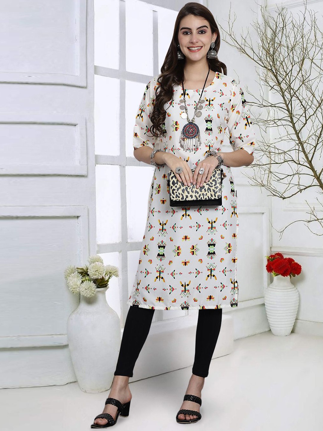 

7Threads Women Geometric Sequinned Floral Crepe Kurta, Multi